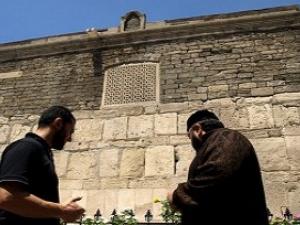 Azeri Muslims Decry Religious Restrictions